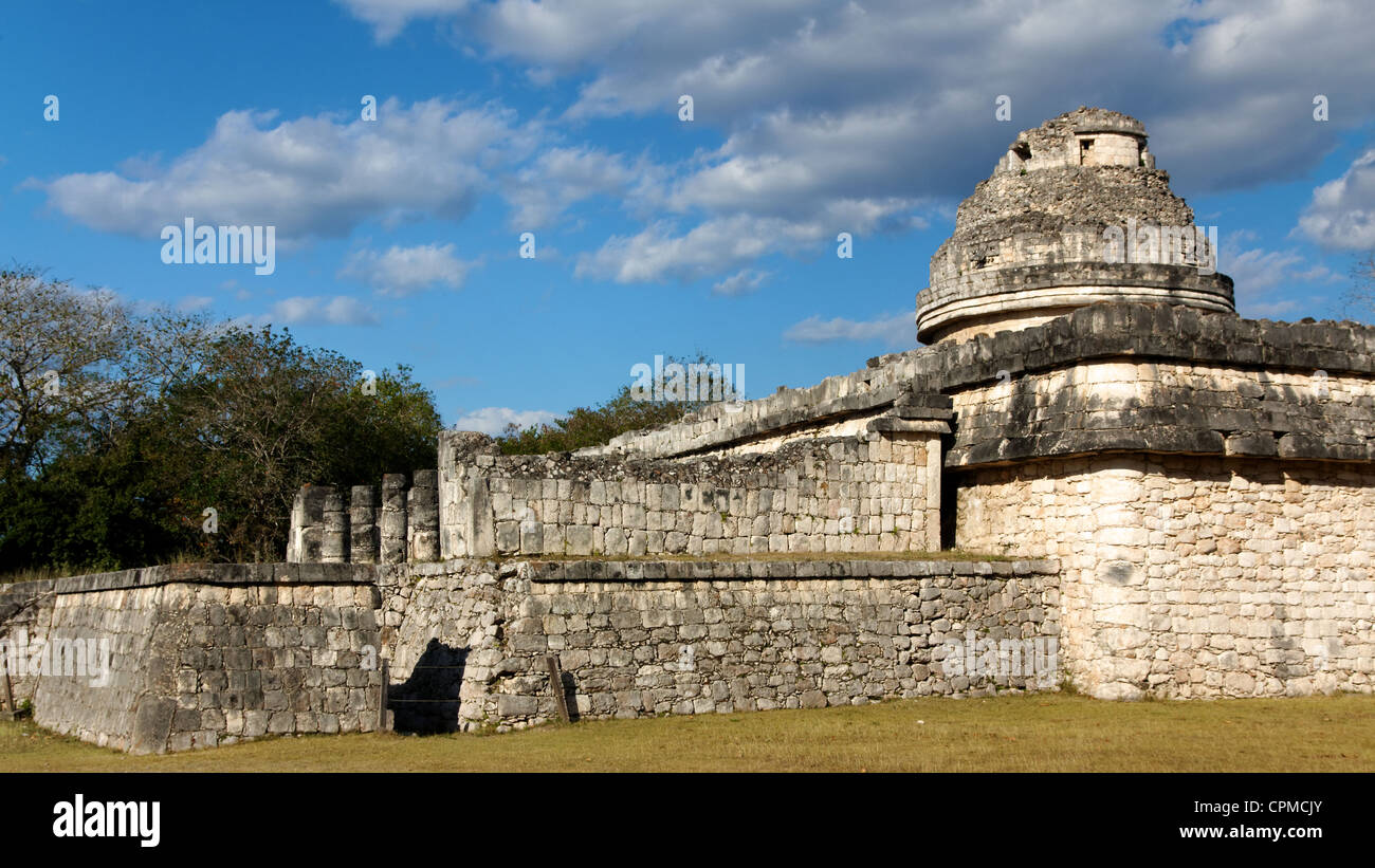 Mayan complex 'El Caracol' (the snail), thought to be a cultic observatory, at Chichen Itza, Yuatan, Mexico. Stock Photo