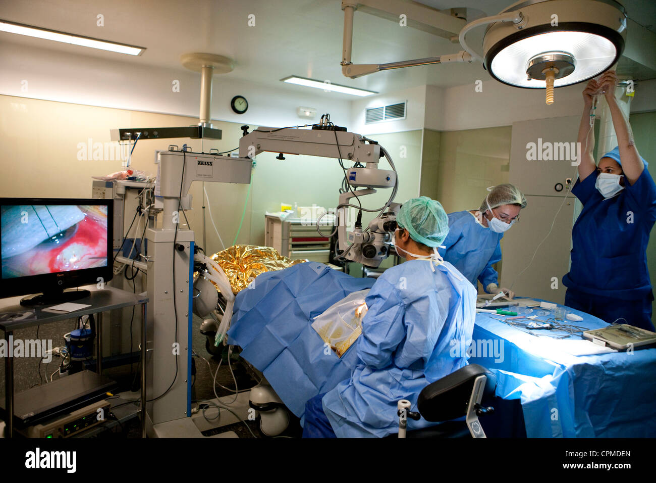Glaucoma treatment hi-res stock photography and images - Alamy