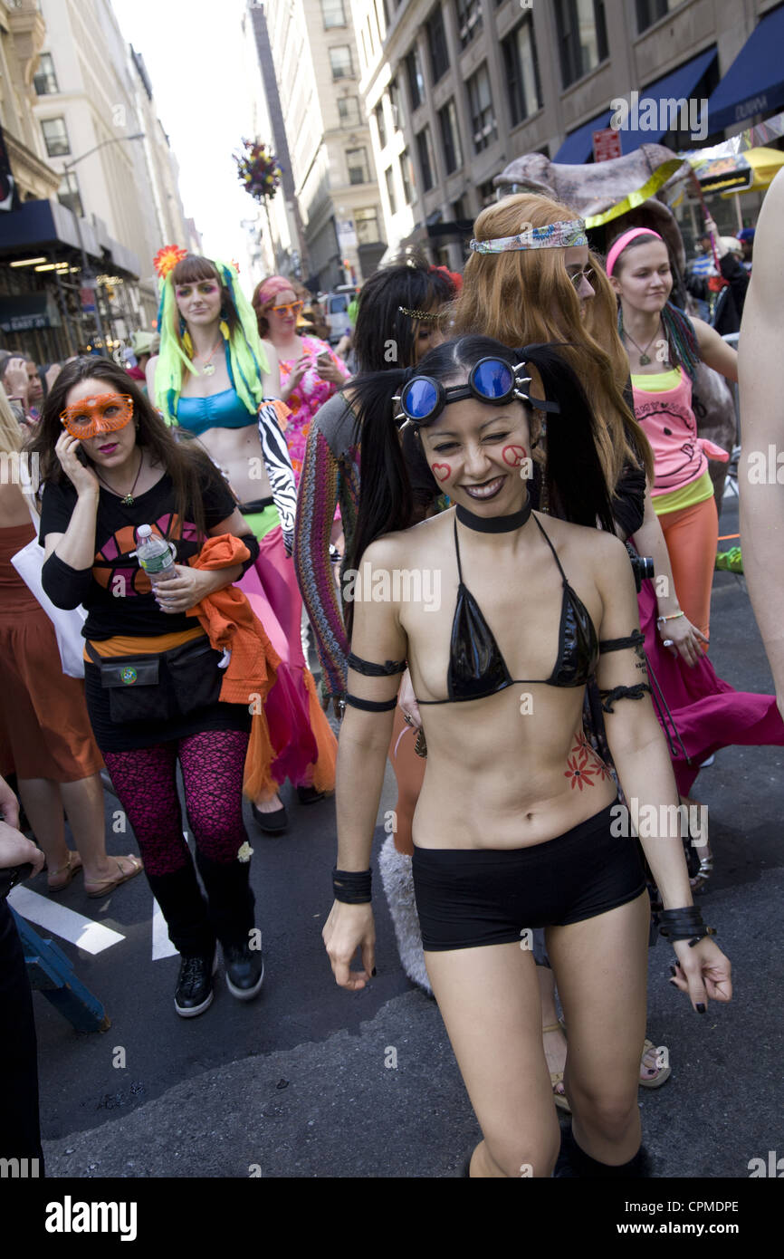 Annual Dance Parade in NYC along Broadway Stock Photo Alamy