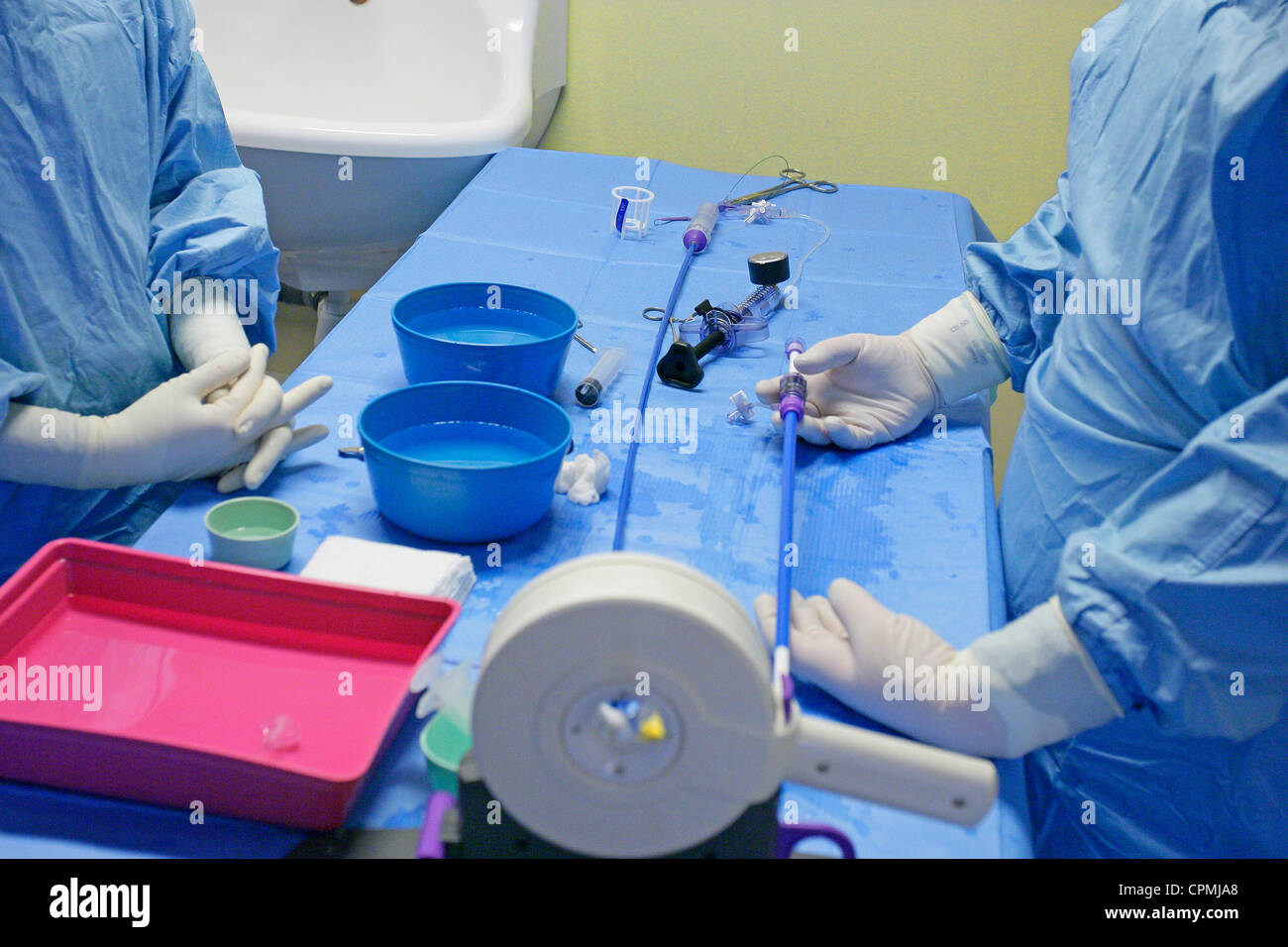 HEART VALVE PROTH. IMPLANTATION Stock Photo Alamy