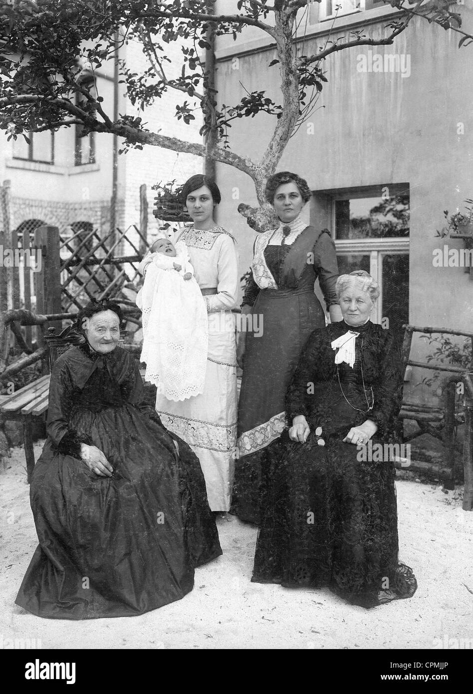 1913 hi-res stock photography and images - Alamy