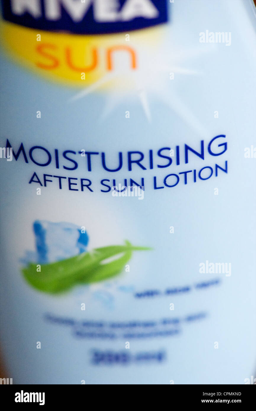 Moisturising After Sun Lotion Stock Photo Alamy