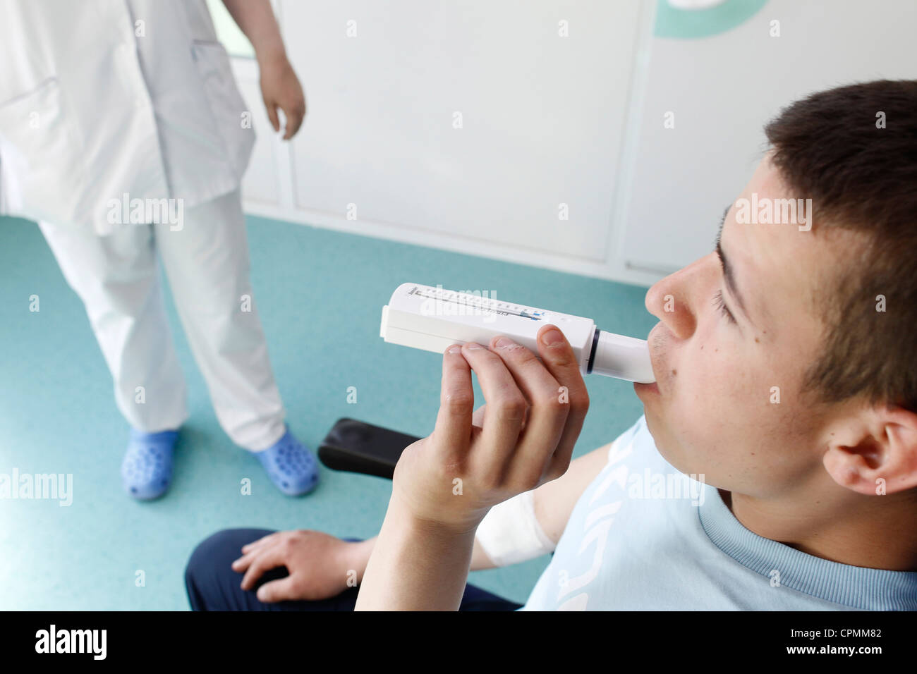 BREATHING, SPIROMETRY ADOLESCENT Stock Photo - Alamy