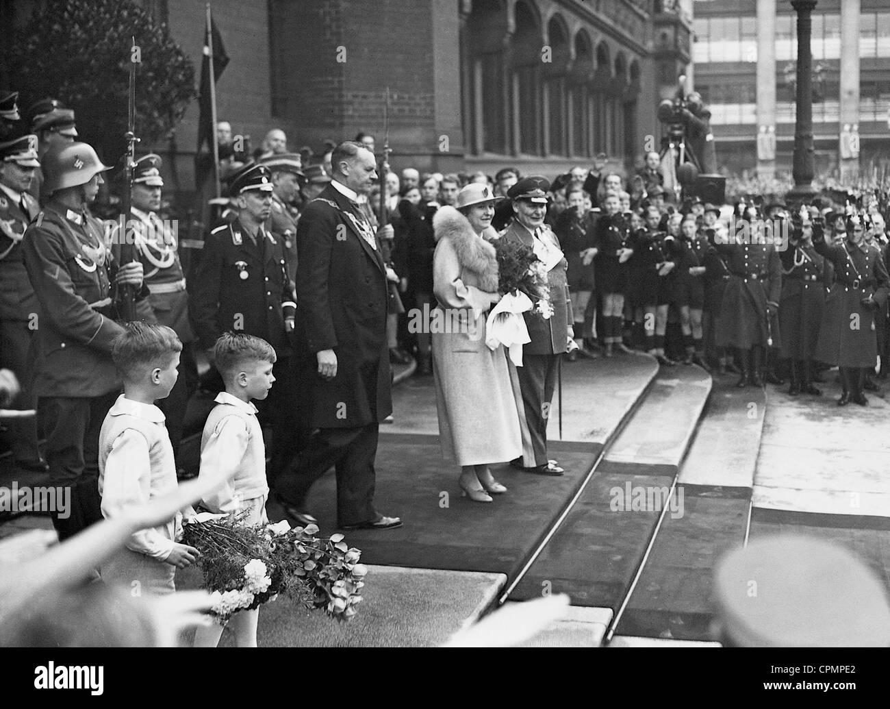 Heinrich Sahm, Emmy Goring and Hermann Goring in front of the City Hall, 1935 Stock Photo