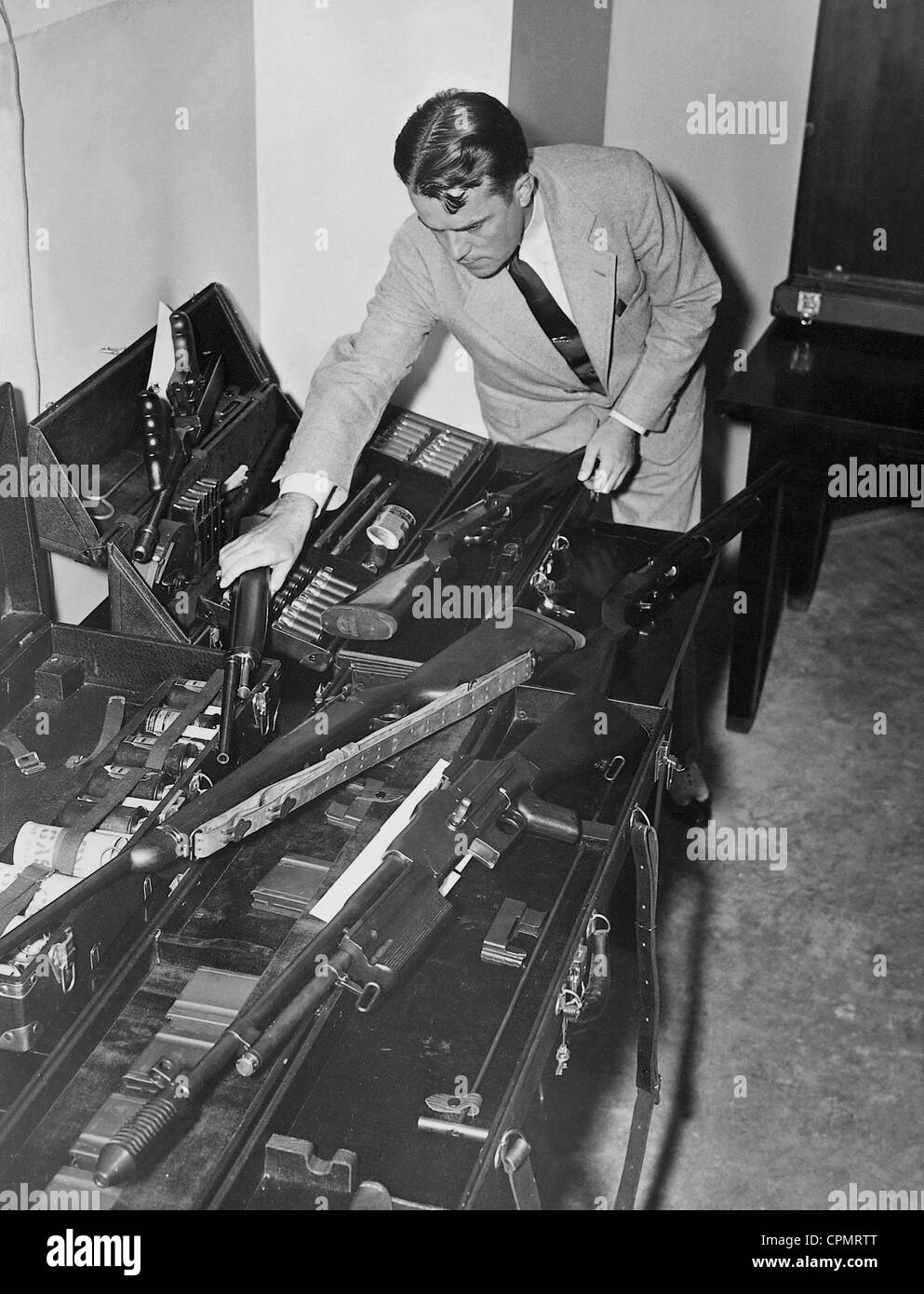 Weapons arsenal of a special agent of the FBI, 1935 Stock Photo