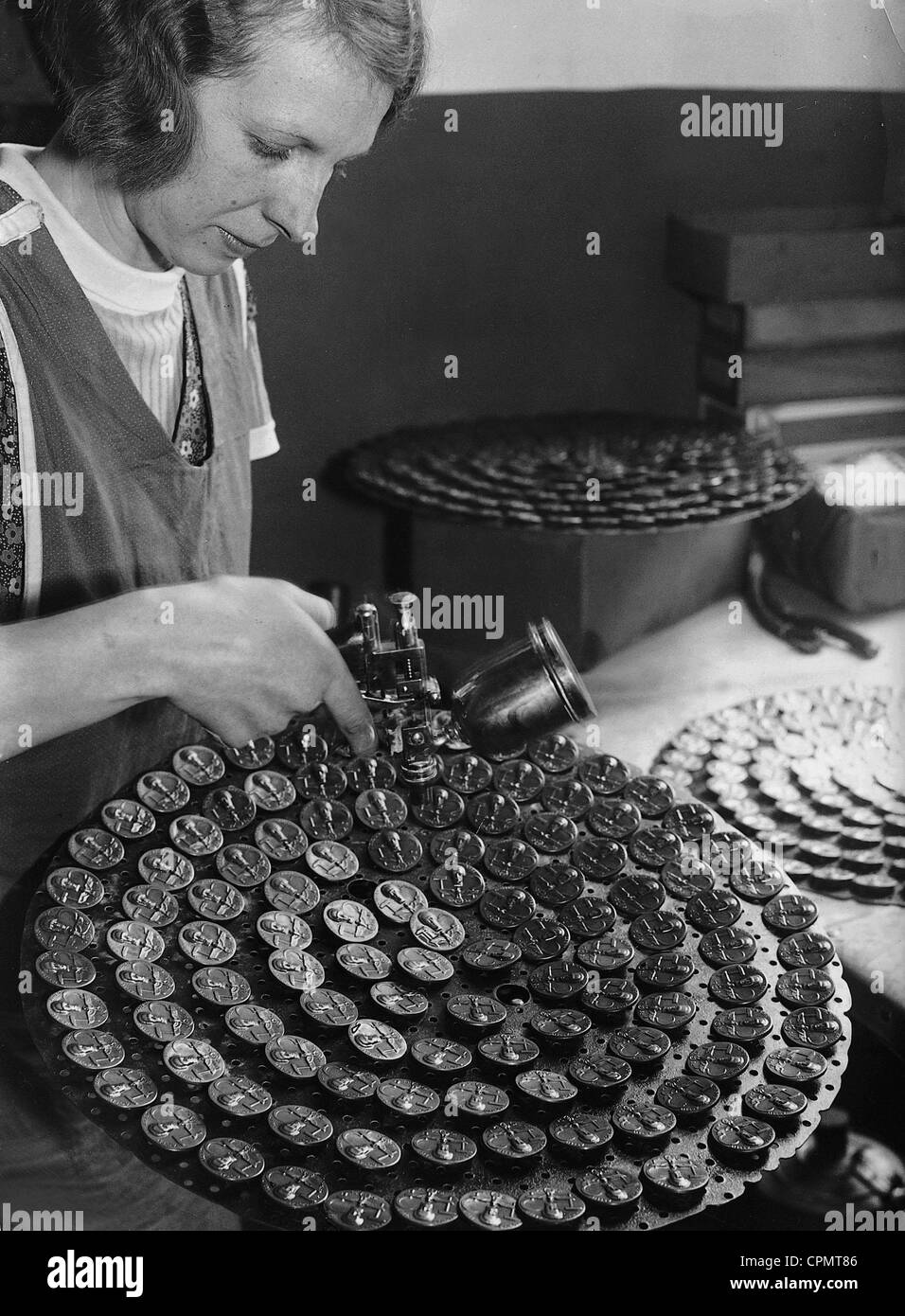 Producing of plaques for the 'National Labor Day', 1934 Stock Photo