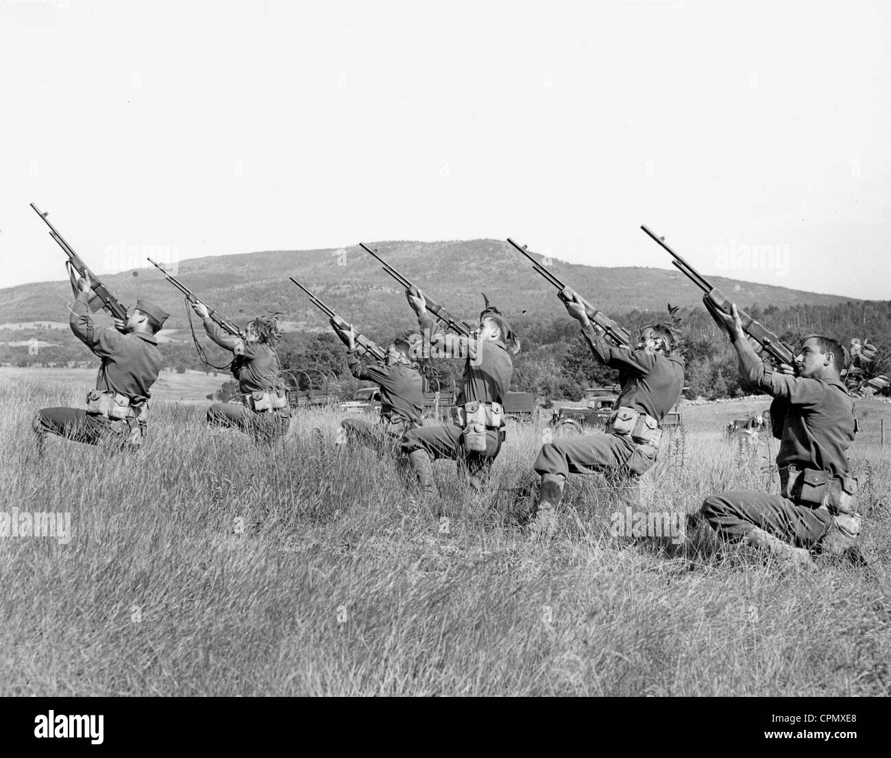 american-soldiers-training-in-air-defense-1939-stock-photo-alamy