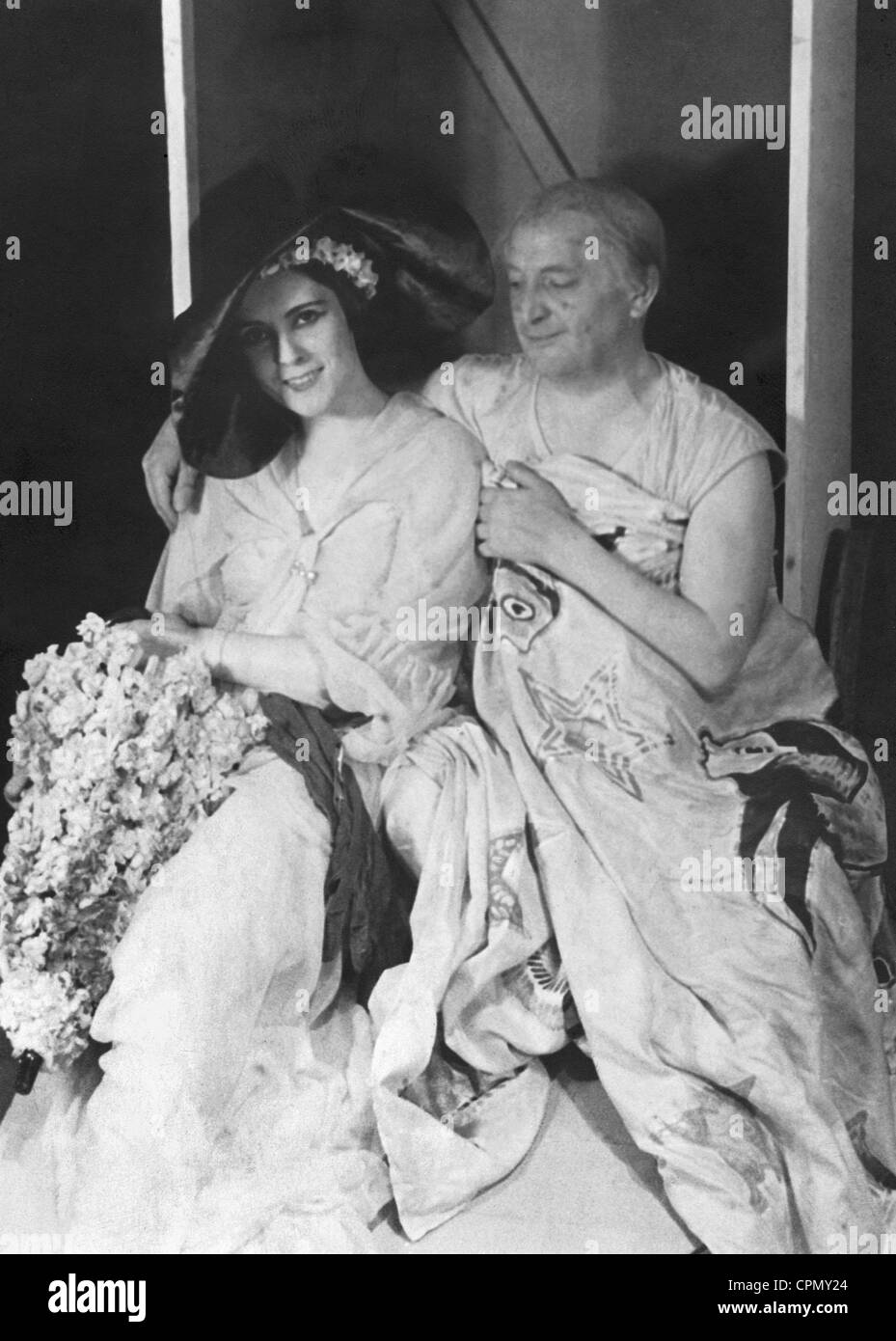 Elizabeth Ramsey (1931?015),Sofia Coppola Erotic video Eva Henger,Naomi Kahoilua Wilson Constance Zimmer,Sofie Rovenstine USA 1 2018 Porno video Dorothy Sebastian,Navia Nguyen