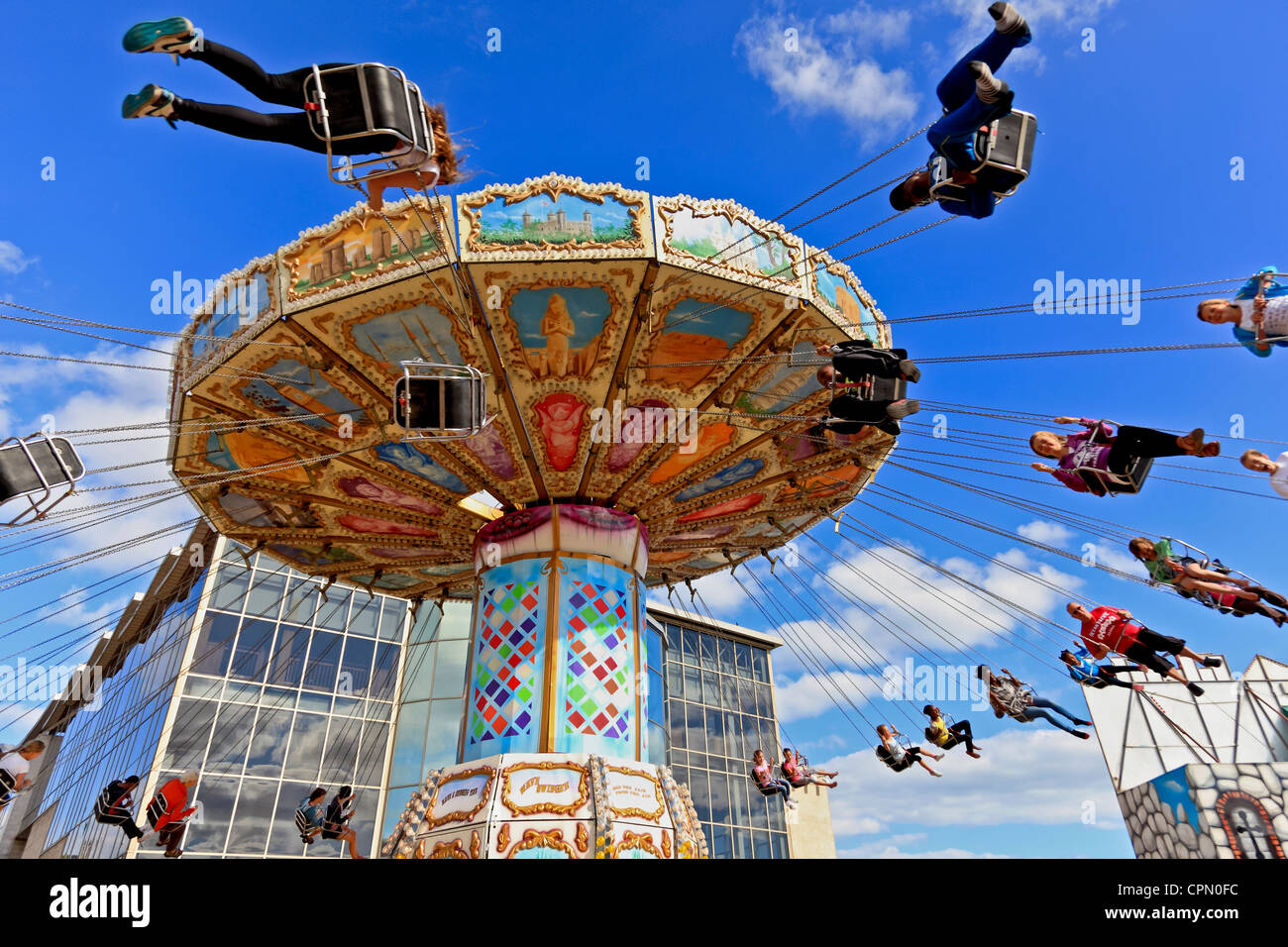 Fun fair uk hires stock photography and images Alamy
