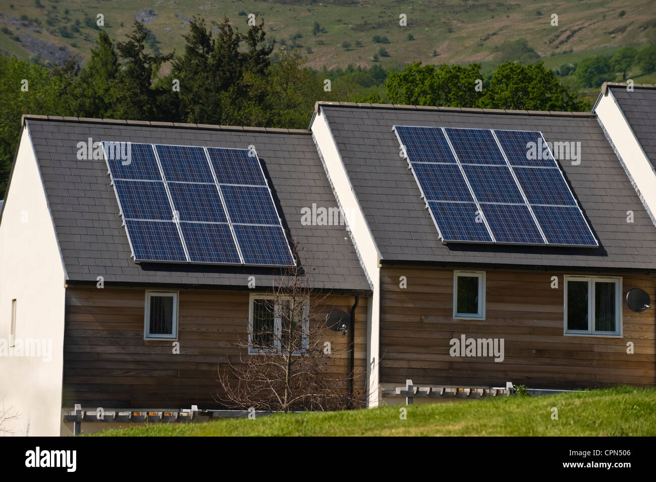 Solar Panels Roof Uk Stock Photos & Solar Panels Roof Uk Stock Images Alamy
