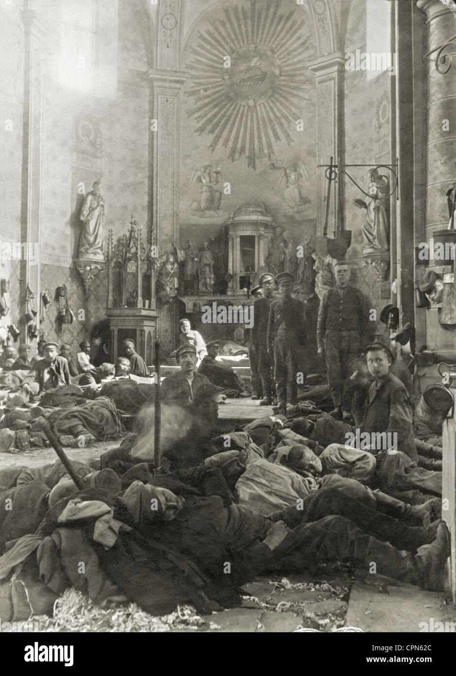 First World War / WWI, Western front, Russian prisoners of war in the church of Westrozebeke, Belgium, July 1917, Additional-Rights-Clearences-Not Available Stock Photo