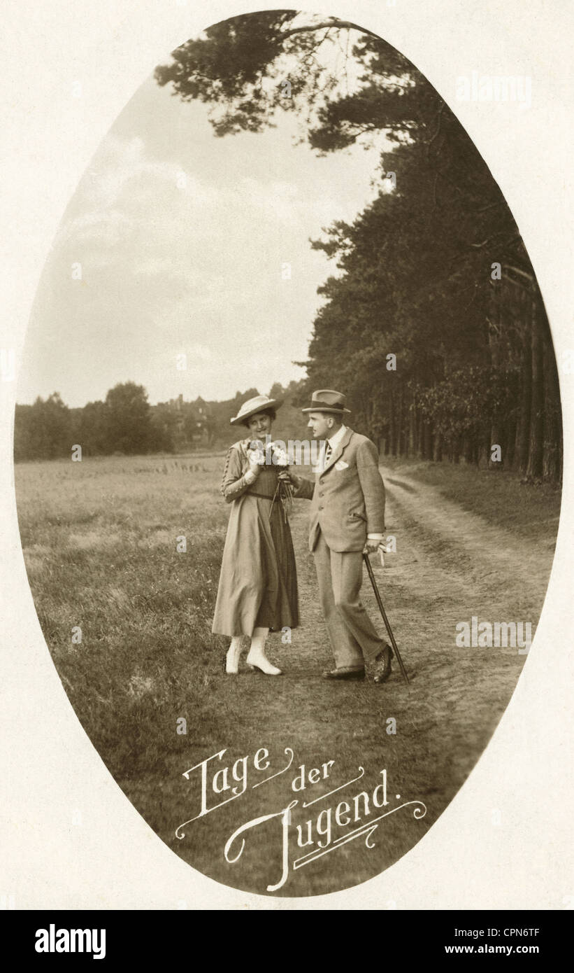 people, couples, 'Tage der Jugend' (days of adolescence), couple during a rendezvous in the open nature, Germany, circa 1908, Additional-Rights-Clearences-Not Available Stock Photo