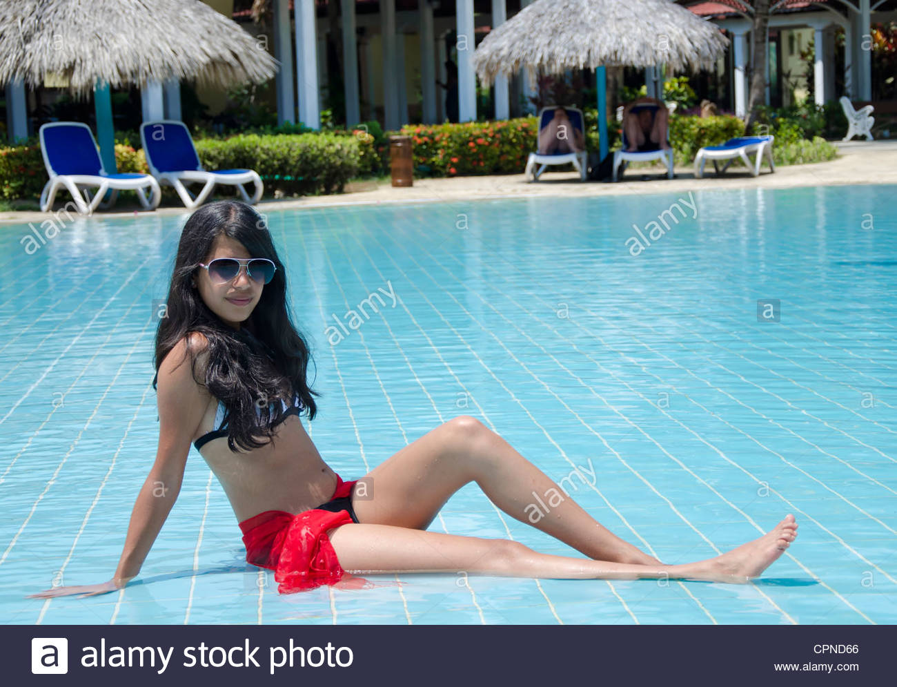 teen brunette pool Teen brunette pool