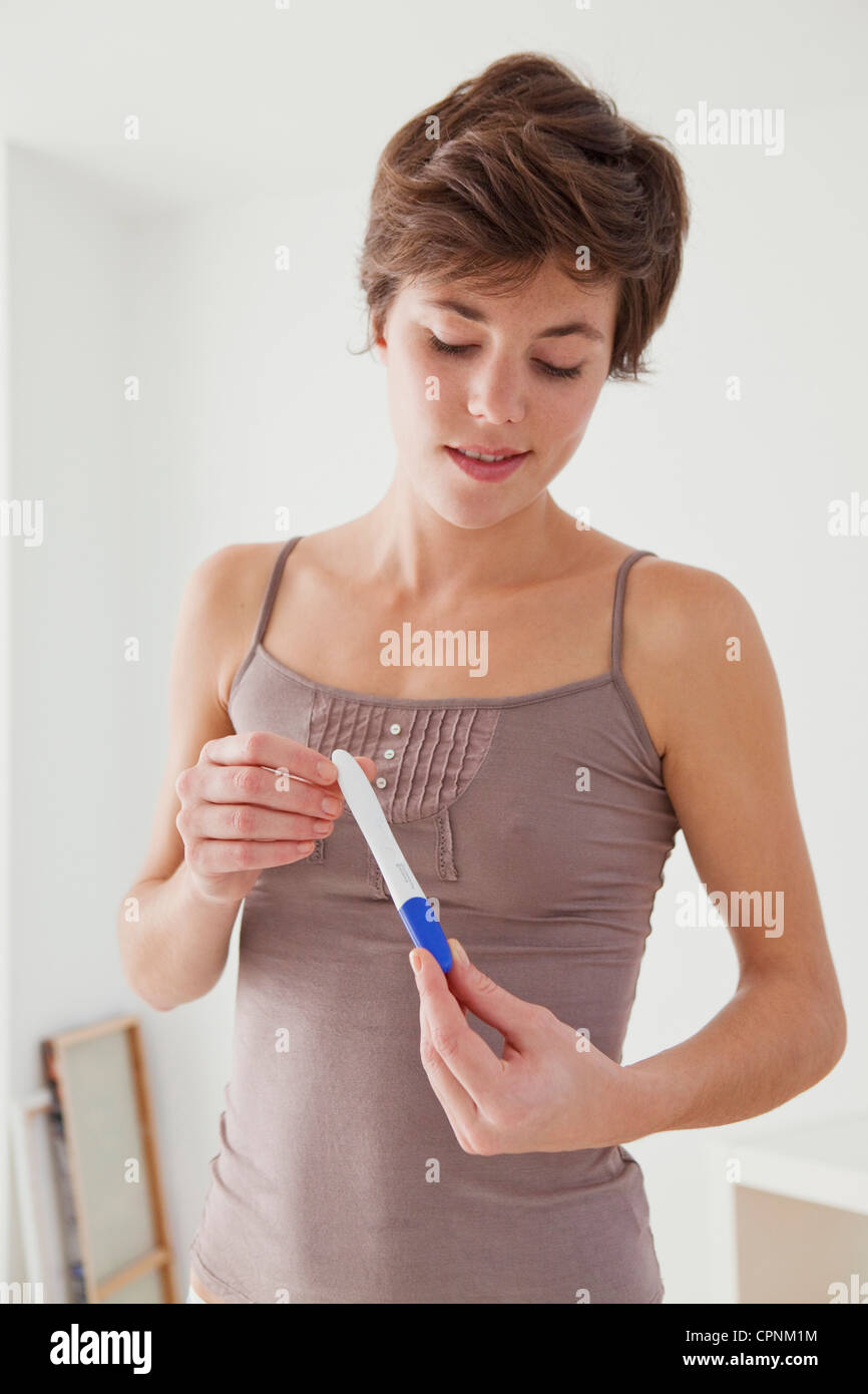 Teenage girls pregnancy test hires stock photography and images Alamy