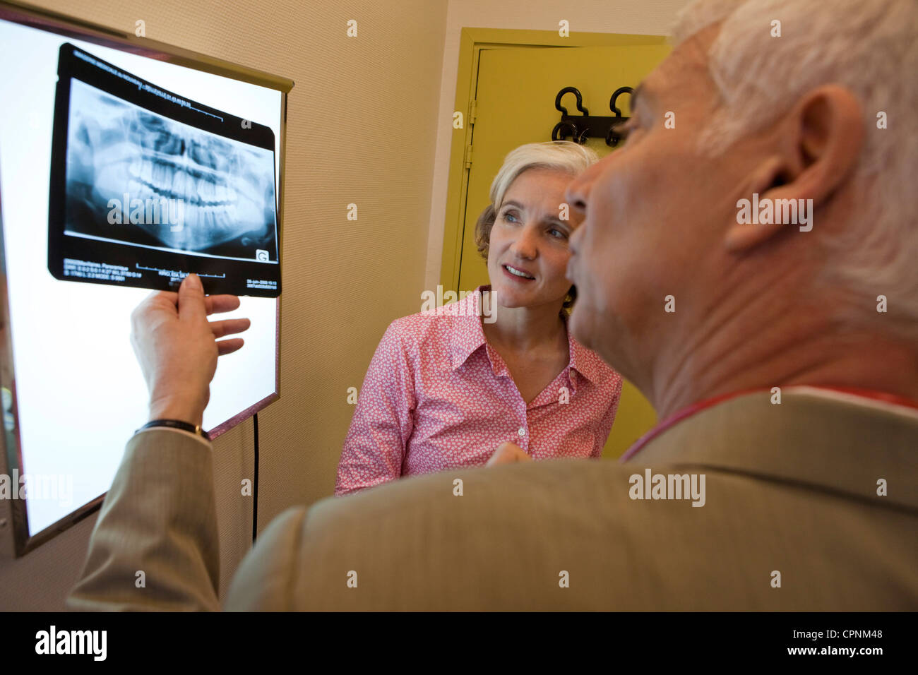 DENTAL XRAY RESULT Stock Photo Alamy