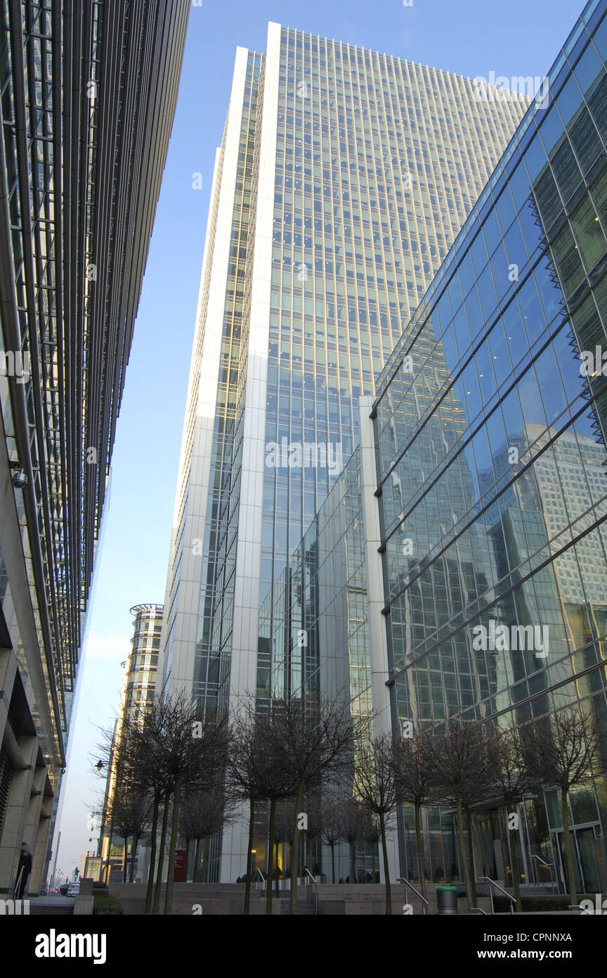 Office building at Canary Wharf in London, England Stock Photo - Alamy