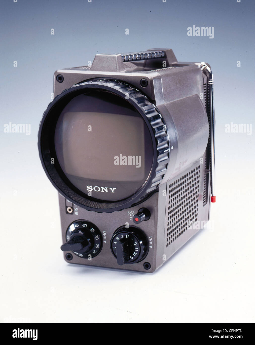 broadcast, television, portable transistor television set, Sony TV 511