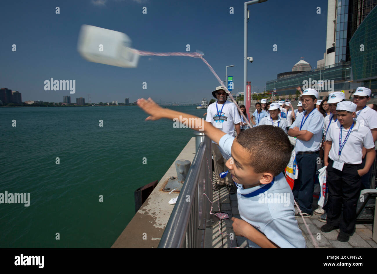 Sixth-grade students learn about water quality at the Detroit River Water Festival Stock Photo