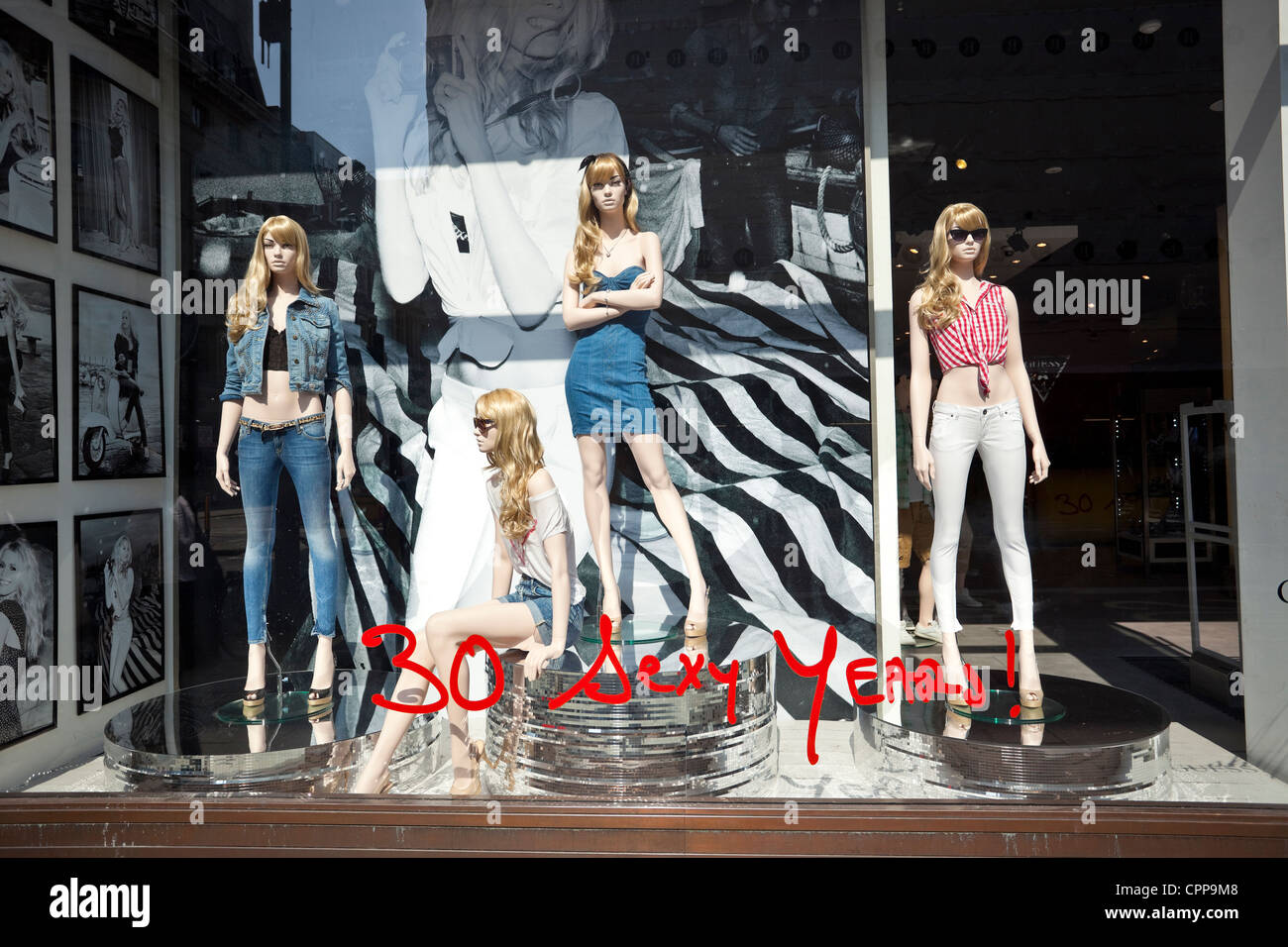 Add Representation To Your Shop Window With Wholesale maniquies-baratos- usados 