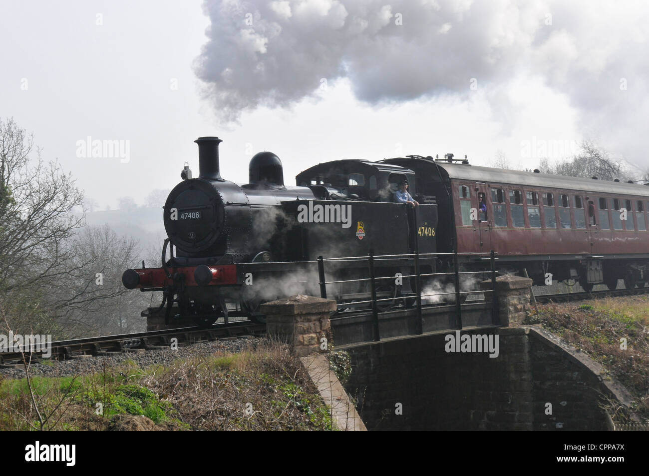 47406 Jinty crossing the road bridge approaching Highley Station with the Kidderminster - Highley local service. Stock Photo