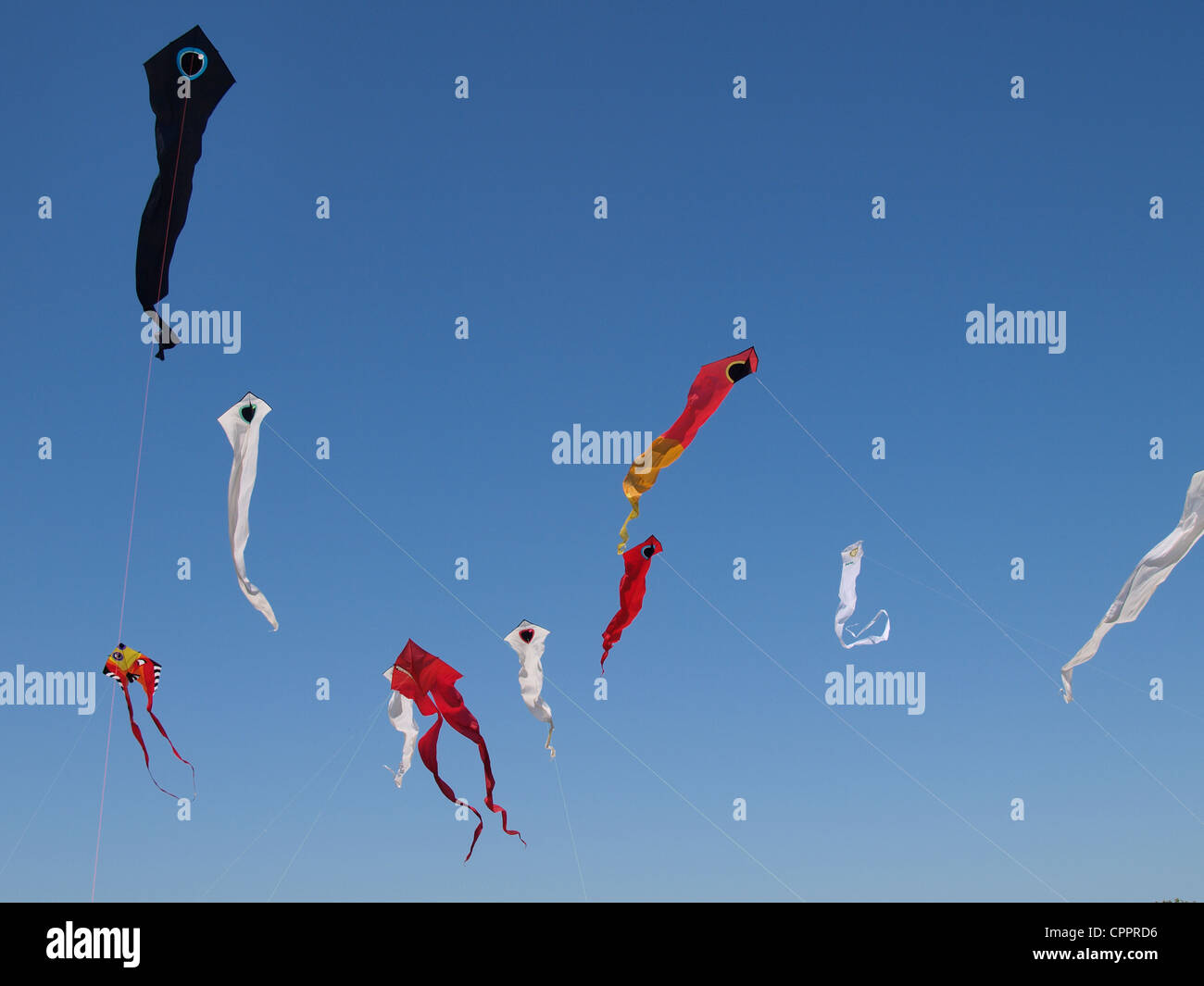 Kites flying hires stock photography and images Alamy