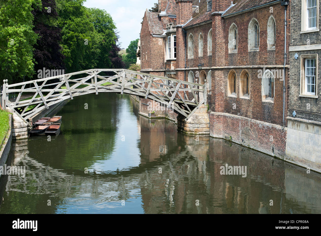 The mathematical bridge Queens College Cambridge University over the River Cam. Stock Photo