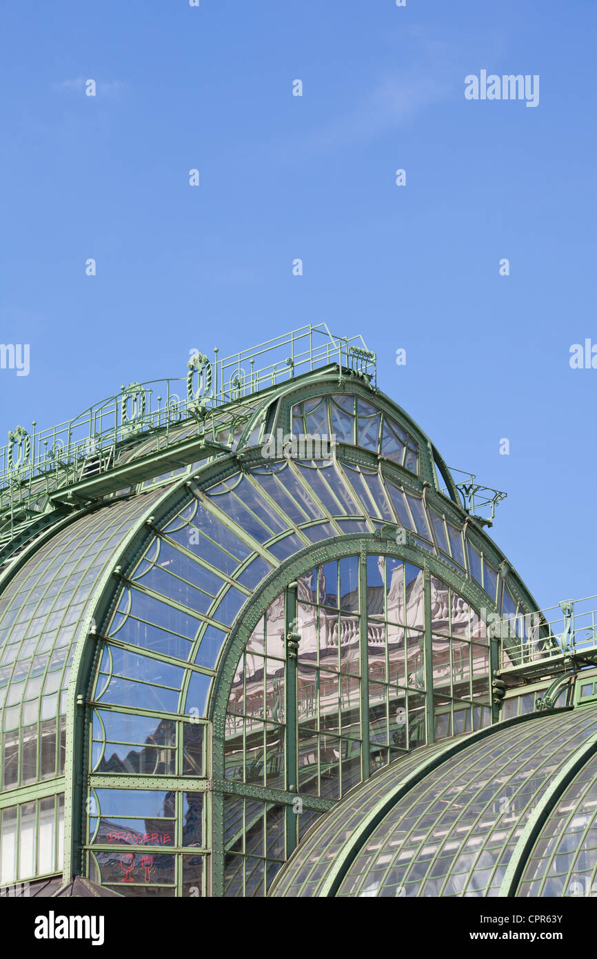 Butterfly House in the Hofburg Palace Gardens in Vienna Stock Photo Alamy