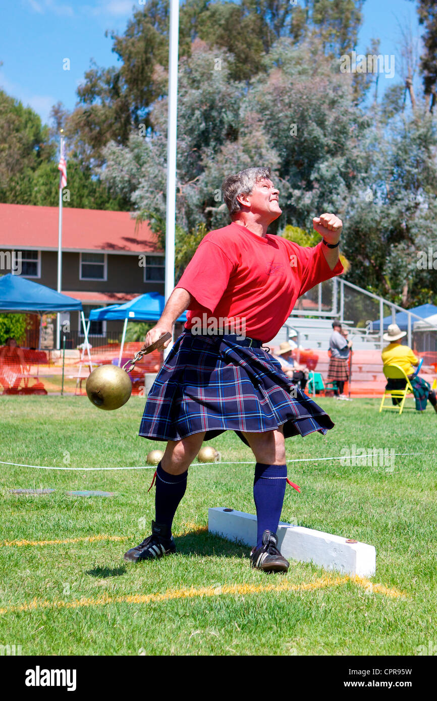 Throwing The Weight at the American Scottish Festival Costa Mesa California USA Stock Photo Alamy
