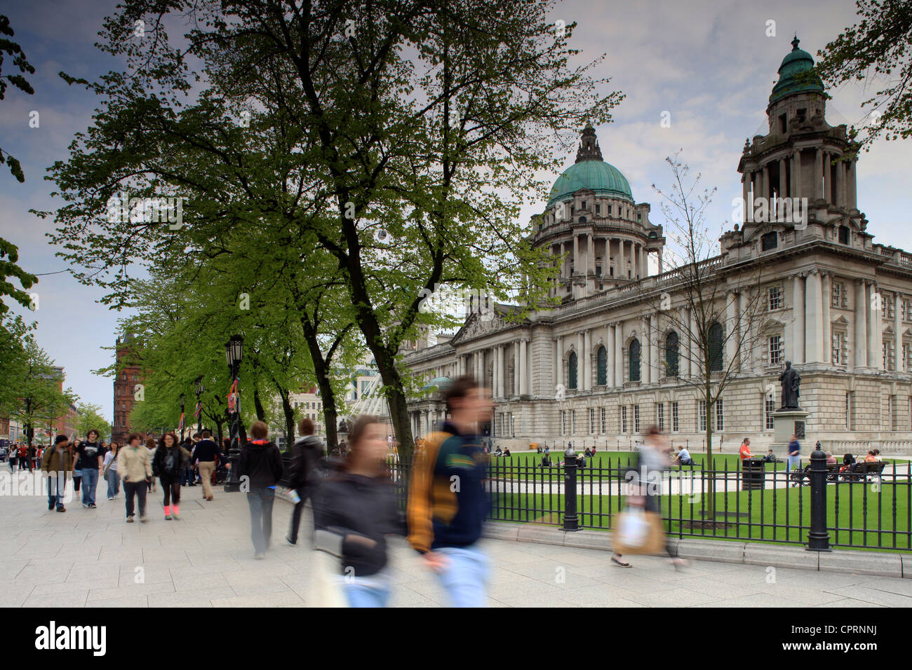Belfast City Hall with shoppers in the foreground Stock Photo
