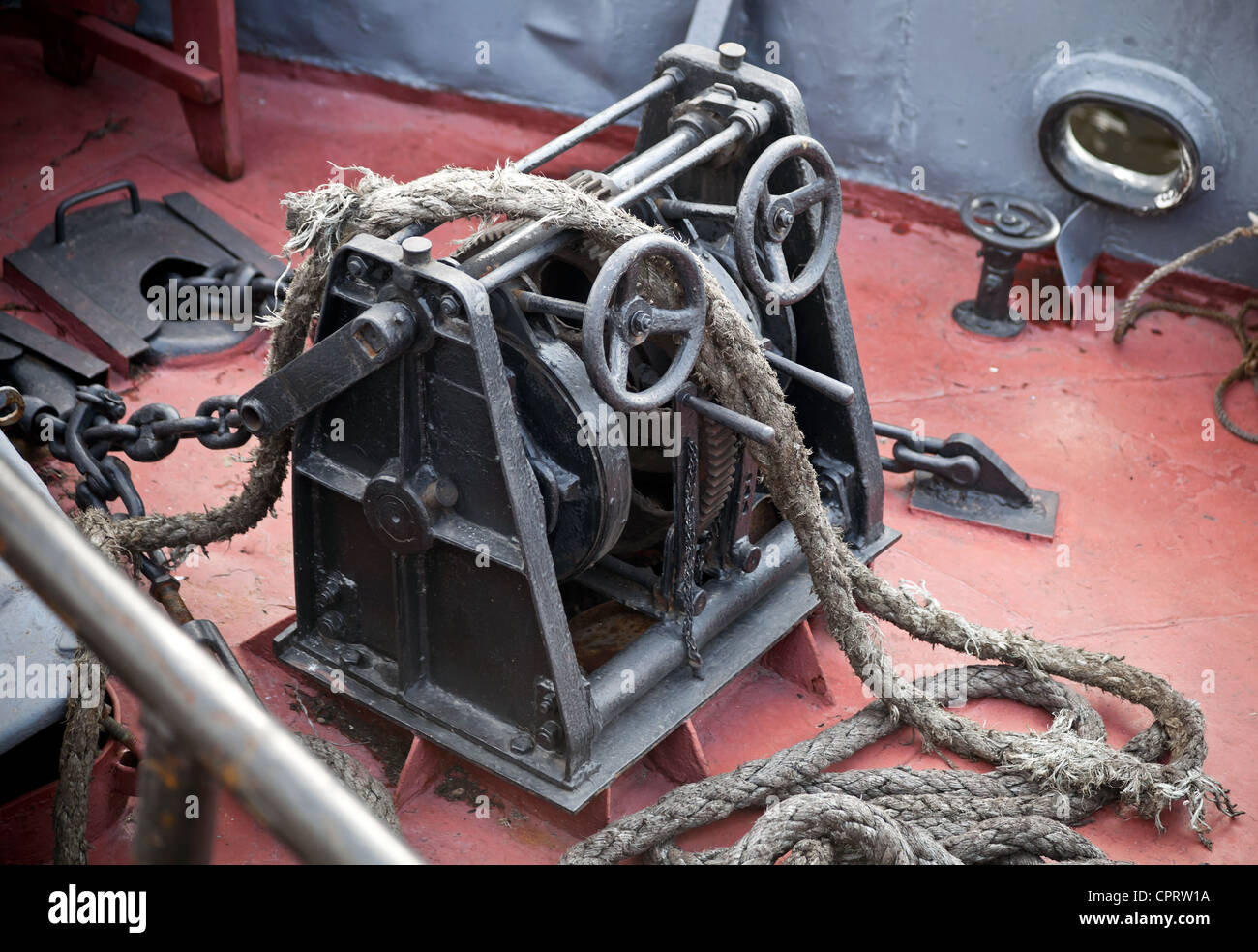 Anchor winch with chain and rope Stock Photo Alamy