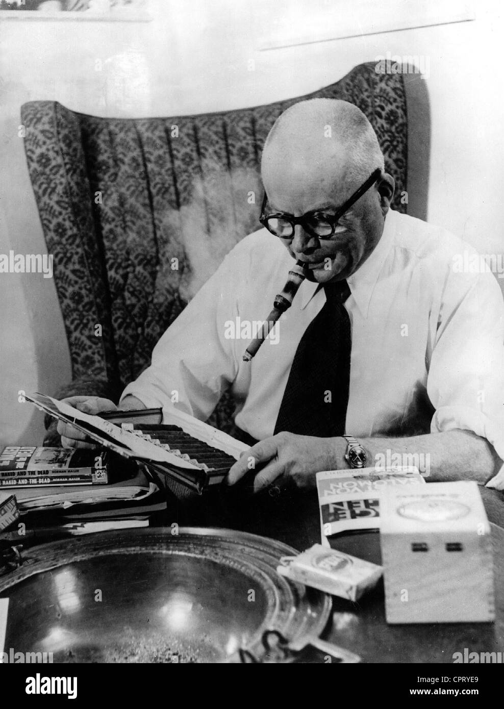 Rowohlt, Ernst, 23.3.1887 - 11.12.1960, German publisher, half length, smoking cigar, 1950s, , Stock Photo