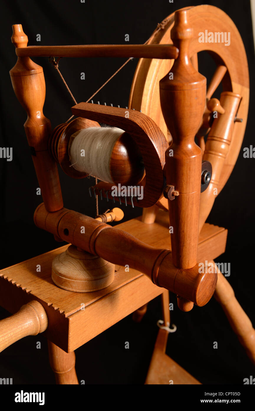 Spinning wheel hires stock photography and images Alamy