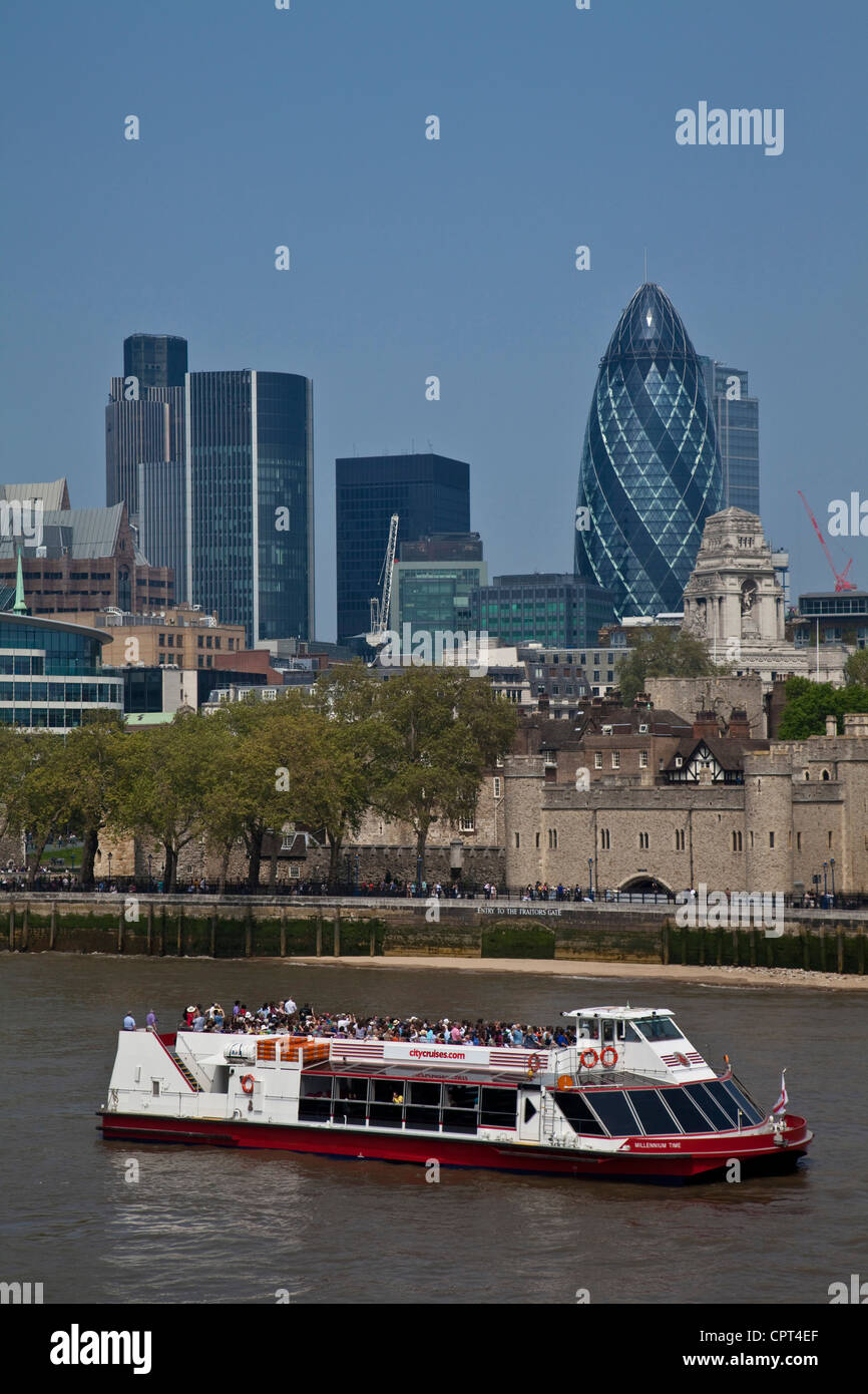 The River Thames and City Skyline, London, England Stock Photo