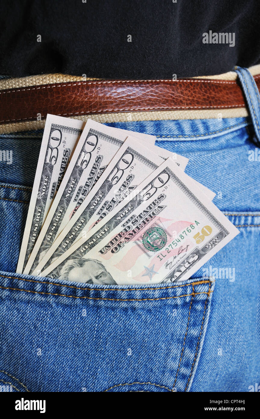 Closeup Back Two Dollar Bill Hi res Stock Photography And Images Alamy