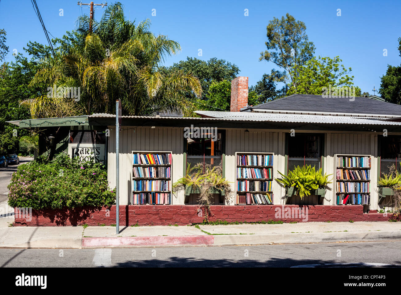 Bart's books used book store in Ojai California where some of the books are kept outside Stock Photo
