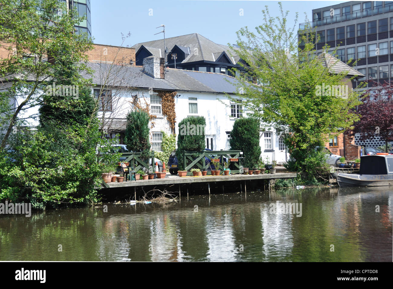A house on the kennet canal, Reading, Berkshire, U.K. Stock Photo