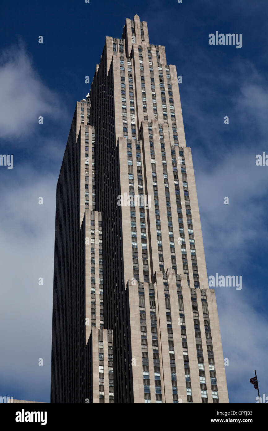 30 Rockefeller Plaza (also known as the GE Building), Rockefeller Center in Manhattan, New York City Stock Photo
