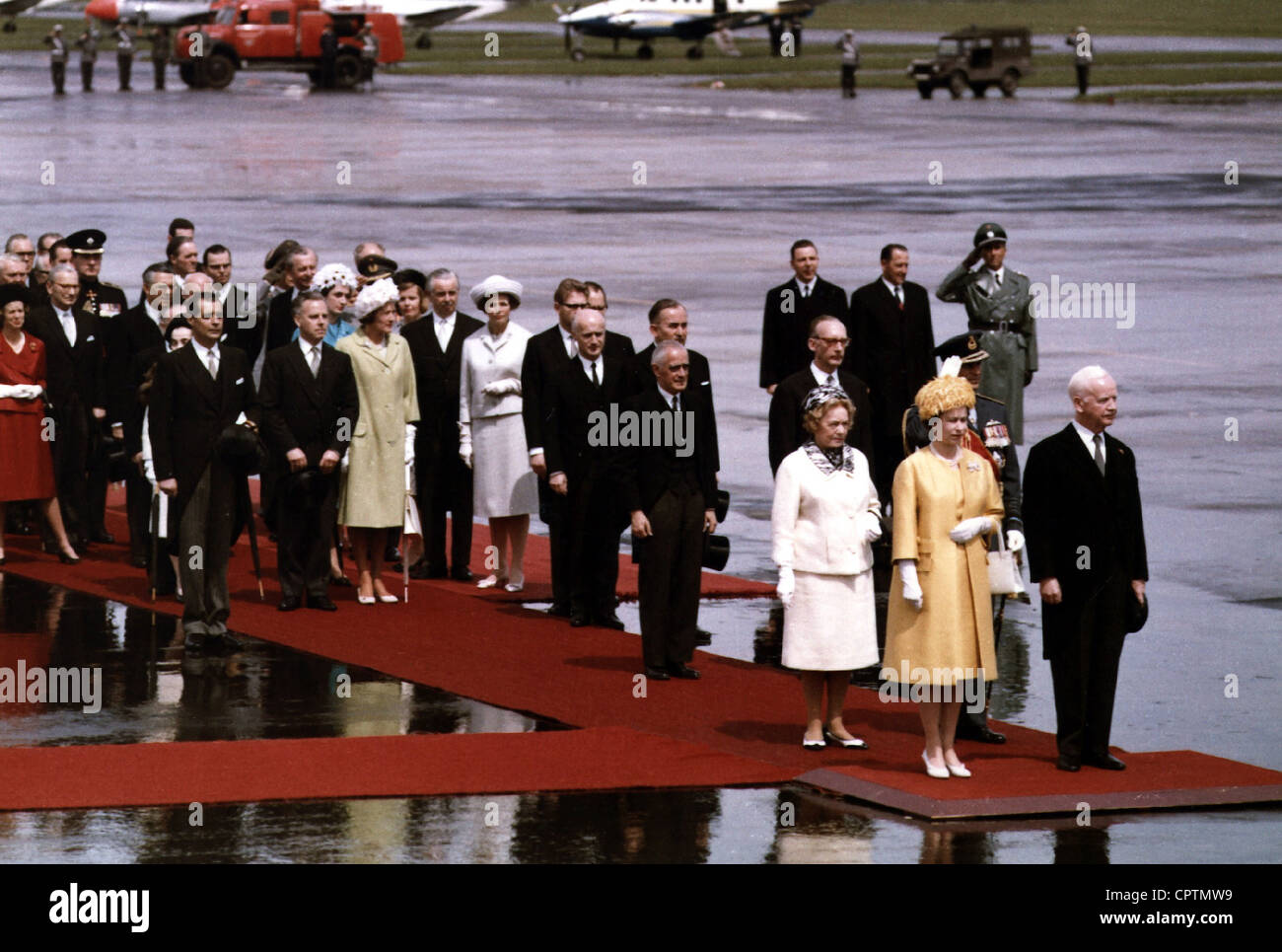 Elizabeth II, * 21.4.1926, Queen of the United Kingdom since 1952, state visit to Germany 1965, arrival at the airport Wahn, with the President of Germany Heinrich Luebke, Stock Photo