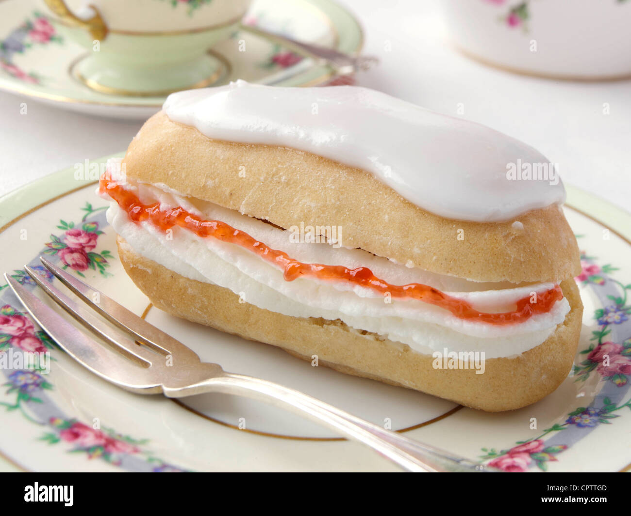 Paul hollywood recipe iced finger bun hires stock photography and