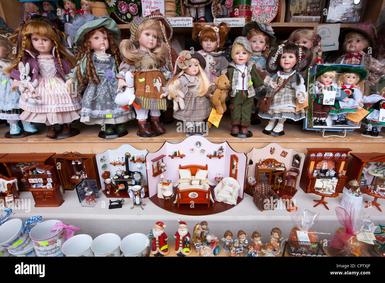 shop dolls