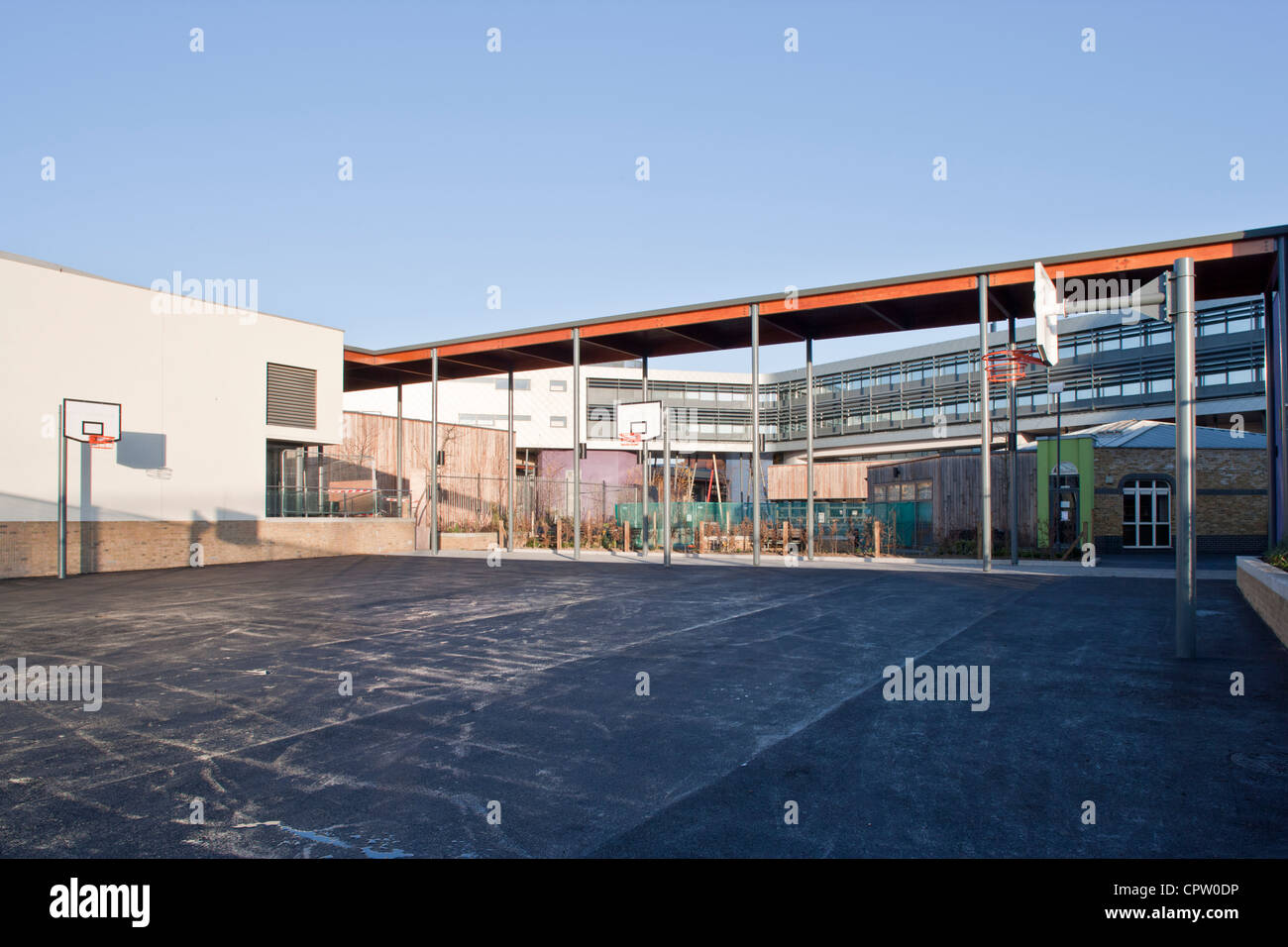 Inner City School building Stock Photo - Alamy