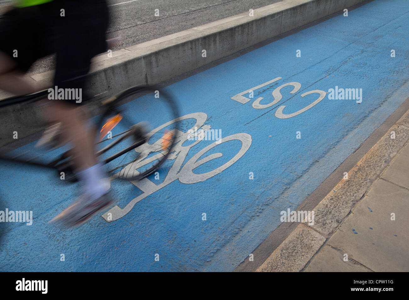 Barclays Cycle Superhighways, blue cycle superhighway routes London Stock Photo