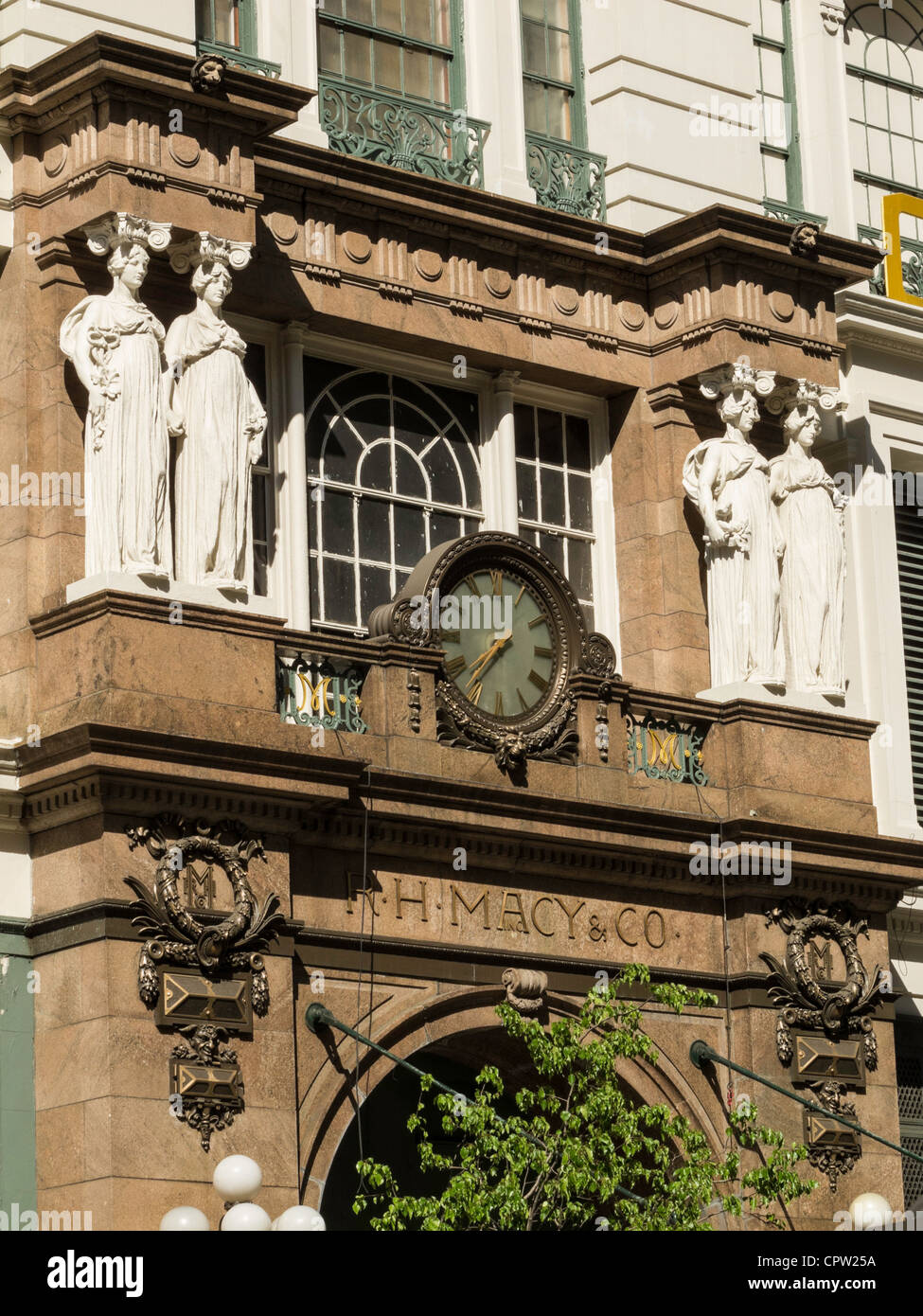 Beaux-Arts Statues, main Entrance, Macy's Department Store , 151 W. 34th Street, NYC Stock Photo