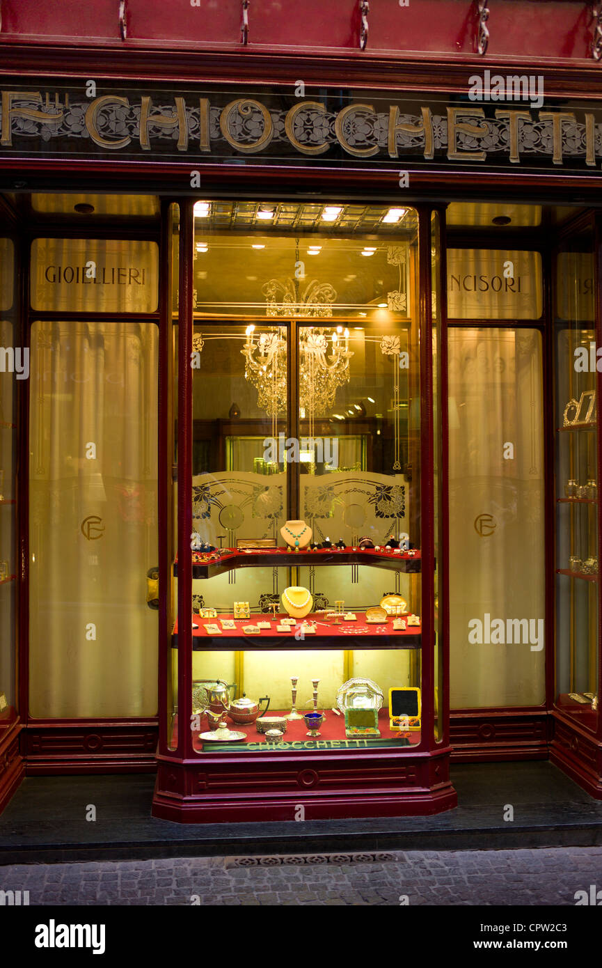 Fratelli Chiocchetti jewellery shop, 19th Century founded 1896, in Via  Fillungo, Lucca, Italy Stock Photo - Alamy
