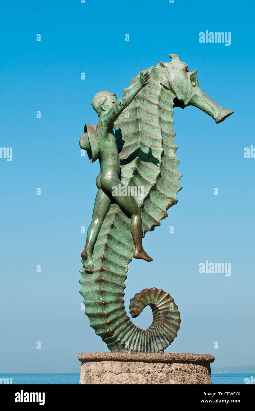 Seahorse sculpture hi-res stock photography and images - Alamy