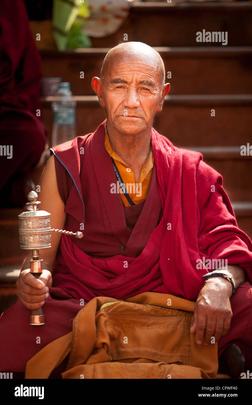 Old monk with Prayer wheel in Mahabodhi Temple, Bodh Gaya, Bihar, India Stock Photo Alamy Old monk with Prayer wheel in Mahabodhi Temple, Bodh Gaya, Bihar, India Stock Photo Alamy
