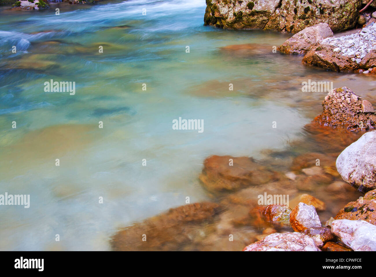 Stream water between rocks hi-res stock photography and images - Alamy