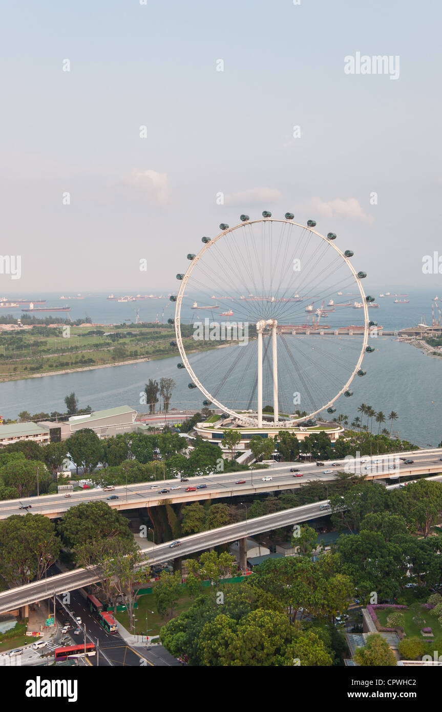 Singapore flyer ferris wheel hi-res stock photography and images - Alamy