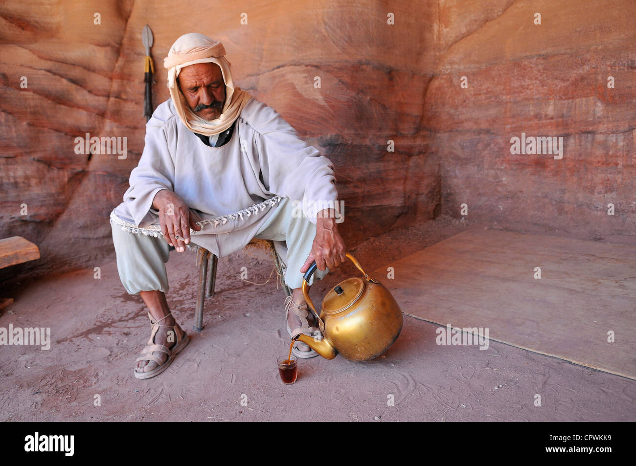 Asia Jordan Petra  Portrait of Bedouin Nabataean  who pours tea Stock Photo