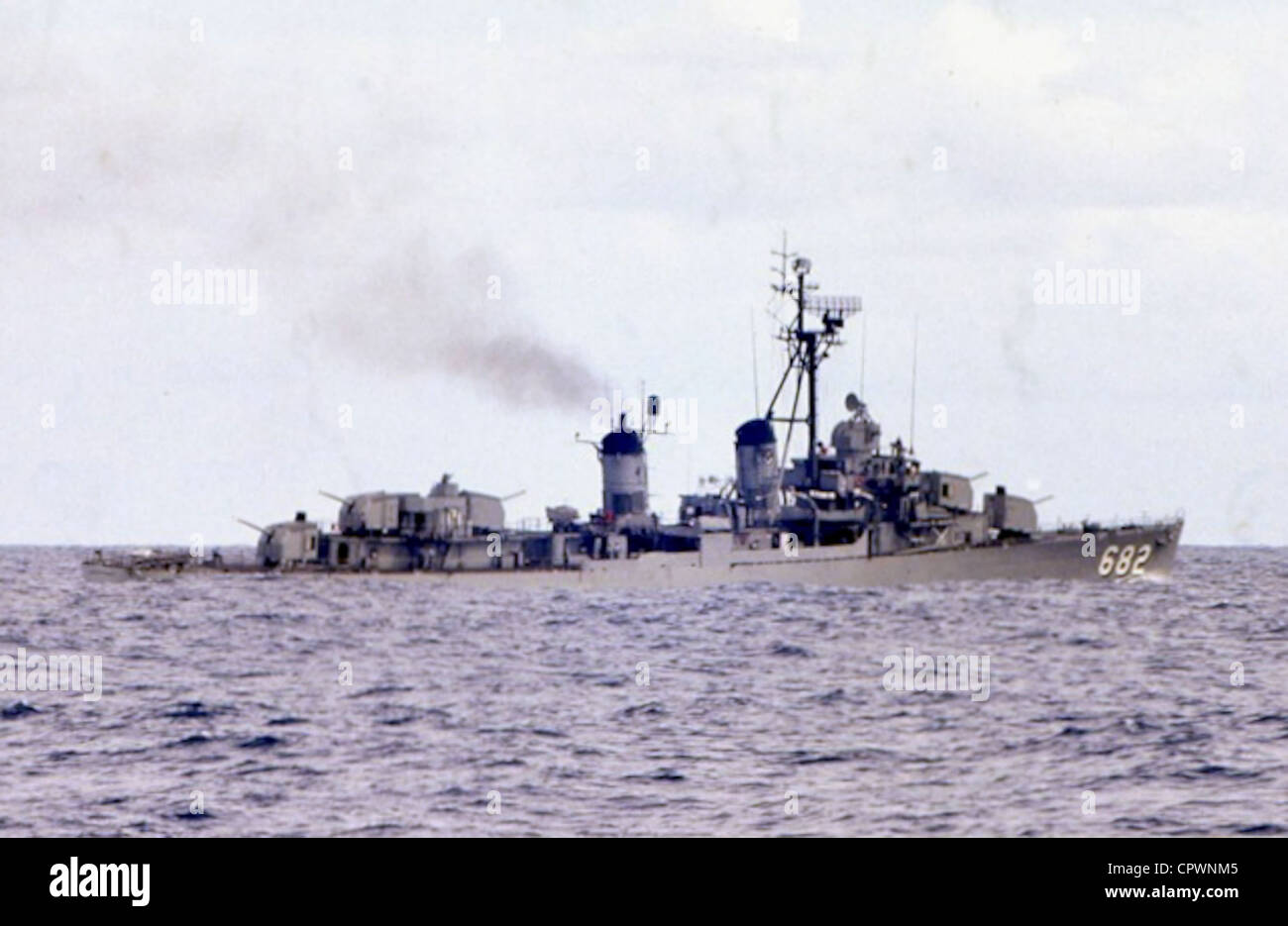 U.S. Navy ''Fletcher''class destroyer USS ''Porterfield'' (DD682 Stock Photo Alamy